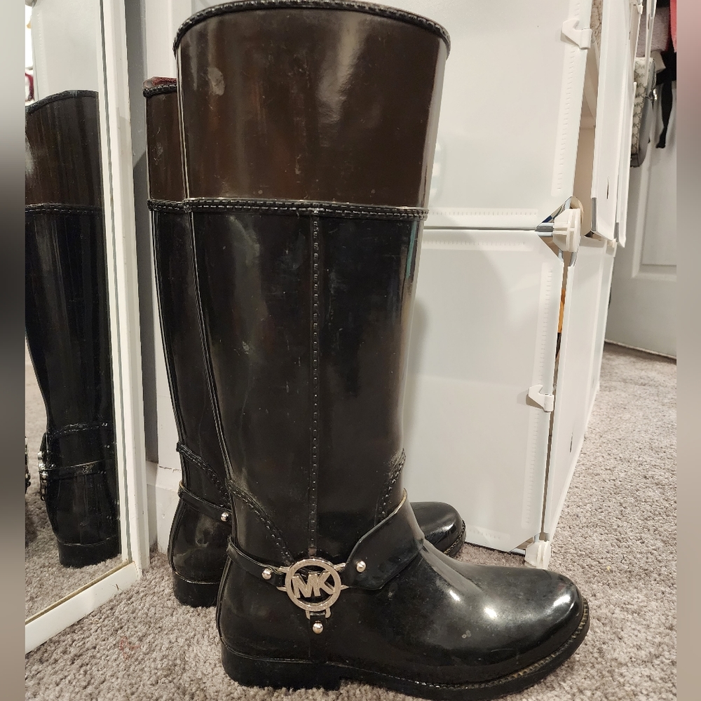 Michael Kors Two Toned Brown and Black Tall Rubber Rainboots Womens Size 8M